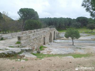 Puente Mocha entre Miradores y Riscos de Valdemaqueda;nacimiento rio ebro viajes culturales comunida